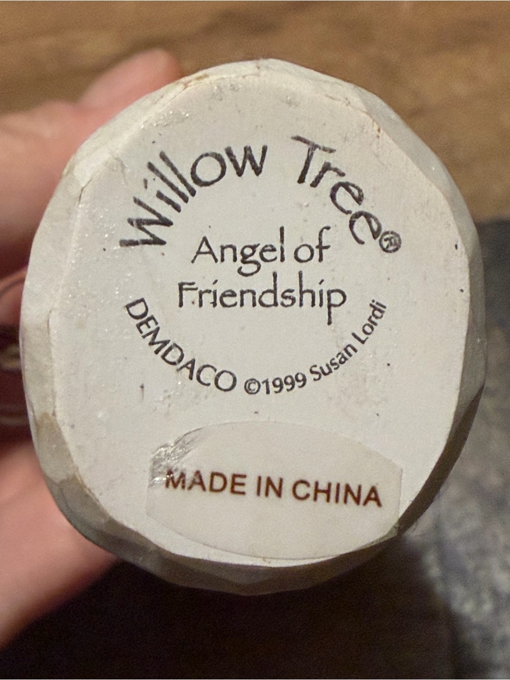 Willow Tree Angel of Friendship Animal Lover Figurine Ornament - Picture 5 of 5